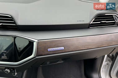 Внедорожник / Кроссовер Audi Q3 2020 в Сумах