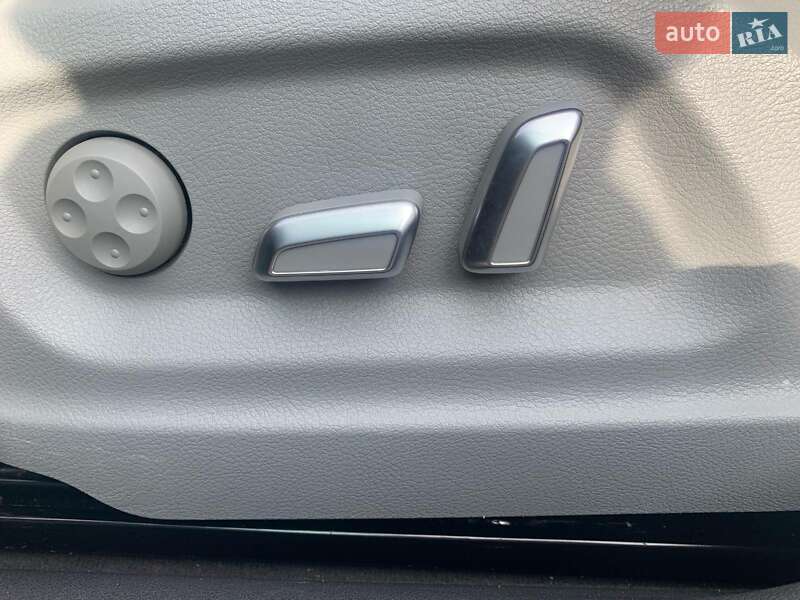 Позашляховик / Кросовер Audi Q3 2015 в Коломиї