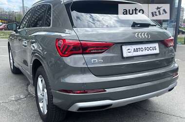 Внедорожник / Кроссовер Audi Q3 2019 в Киеве