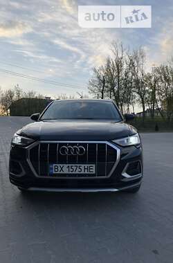 Внедорожник / Кроссовер Audi Q3 2019 в Хмельницком