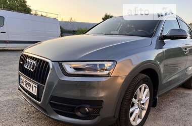 Внедорожник / Кроссовер Audi Q3 2012 в 