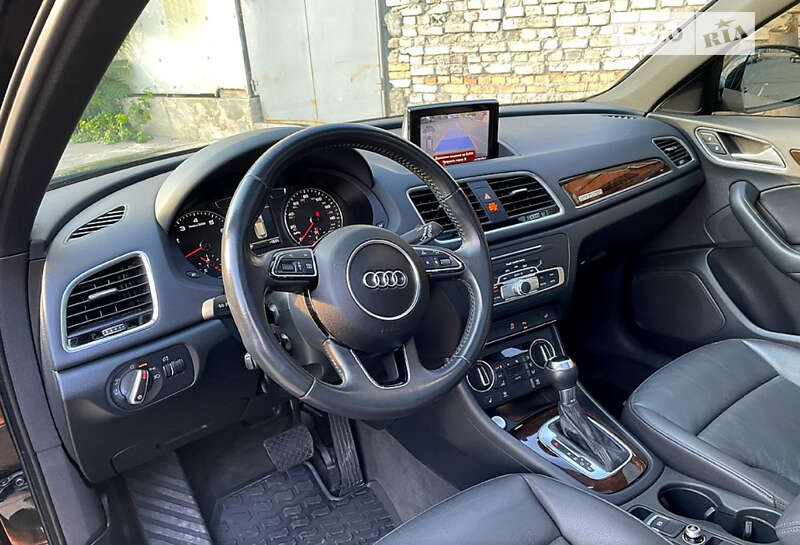 Внедорожник / Кроссовер Audi Q3 2017 в Киеве