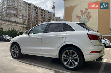 Внедорожник / Кроссовер Audi Q3 2016 в 