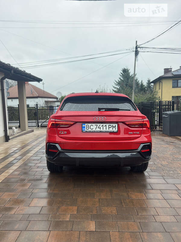 Позашляховик / Кросовер Audi Q3 2020 в Львові