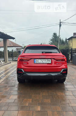 Внедорожник / Кроссовер Audi Q3 2020 в 