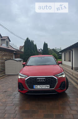 Внедорожник / Кроссовер Audi Q3 2020 в 
