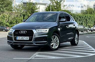 Внедорожник / Кроссовер Audi Q3 2017 в Киеве