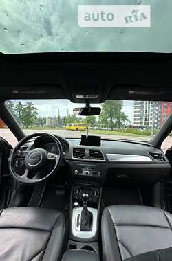 Внедорожник / Кроссовер Audi Q3 2015 в Киеве