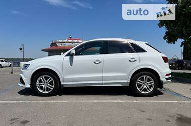 Позашляховик / Кросовер Audi Q3 2016 в Дніпрі