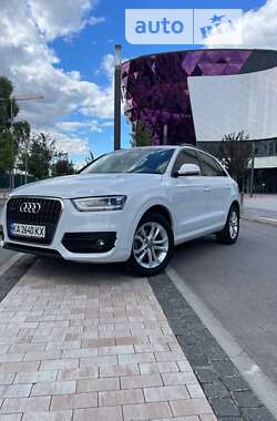 Внедорожник / Кроссовер Audi Q3 2013 в Киеве