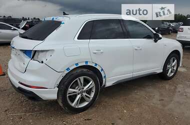 Позашляховик / Кросовер Audi Q3 2020 в Ужгороді