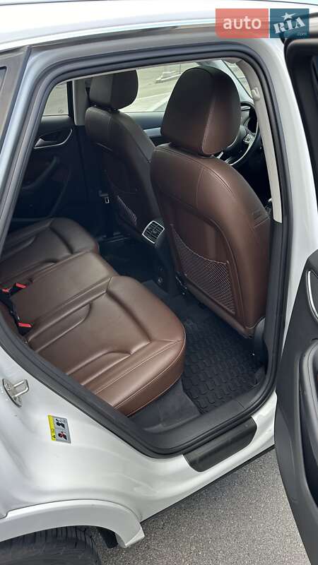 Внедорожник / Кроссовер Audi Q3 2015 в Киеве