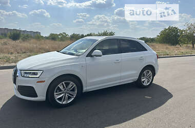 Внедорожник / Кроссовер Audi Q3 2017 в 