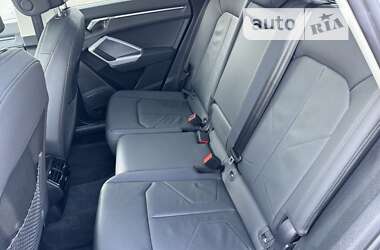 Позашляховик / Кросовер Audi Q3 2023 в Львові