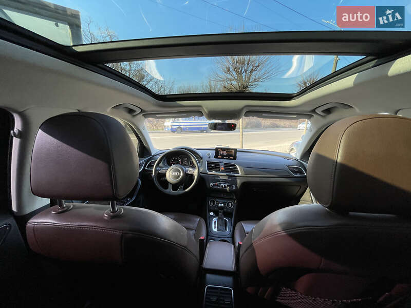 Внедорожник / Кроссовер Audi Q3 2015 в Луцке
