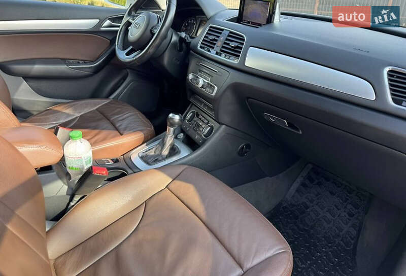 Внедорожник / Кроссовер Audi Q3 2015 в Ивано-Франковске