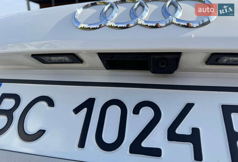 Внедорожник / Кроссовер Audi Q3 2015 в Ивано-Франковске