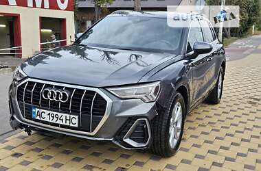 Внедорожник / Кроссовер Audi Q3 2018 в Киеве