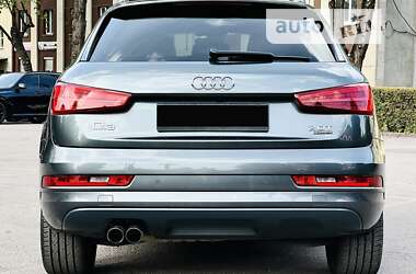 Внедорожник / Кроссовер Audi Q3 2017 в 