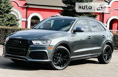 Позашляховик / Кросовер Audi Q3 2017 в Дніпрі