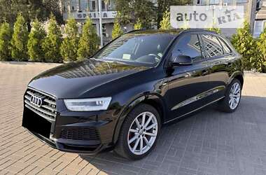 Позашляховик / Кросовер Audi Q3 2017 в Дніпрі