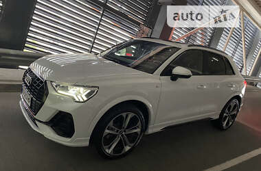 Внедорожник / Кроссовер Audi Q3 2020 в Киеве