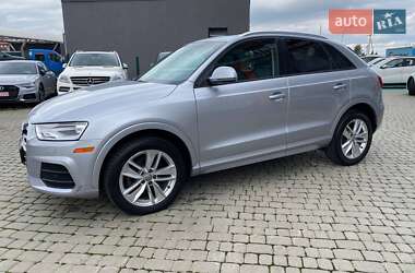 Внедорожник / Кроссовер Audi Q3 2017 в 