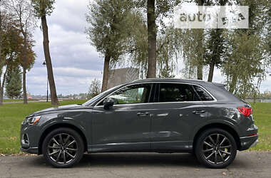 Позашляховик / Кросовер Audi Q3 2021 в Києві