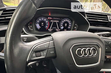 Позашляховик / Кросовер Audi Q3 2021 в Києві