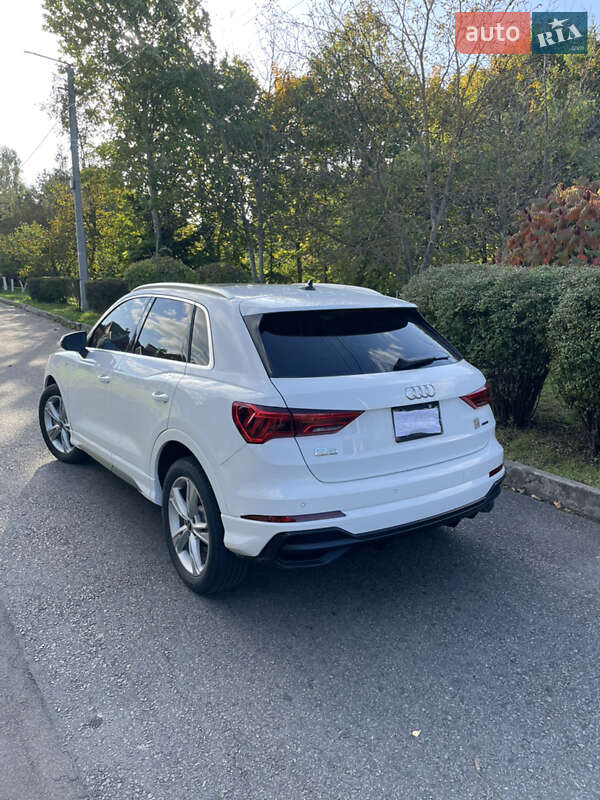 Внедорожник / Кроссовер Audi Q3 2021 в Ровно фото 9 Внедорожник / Кроссовер Audi Q3 2021 в Ровно