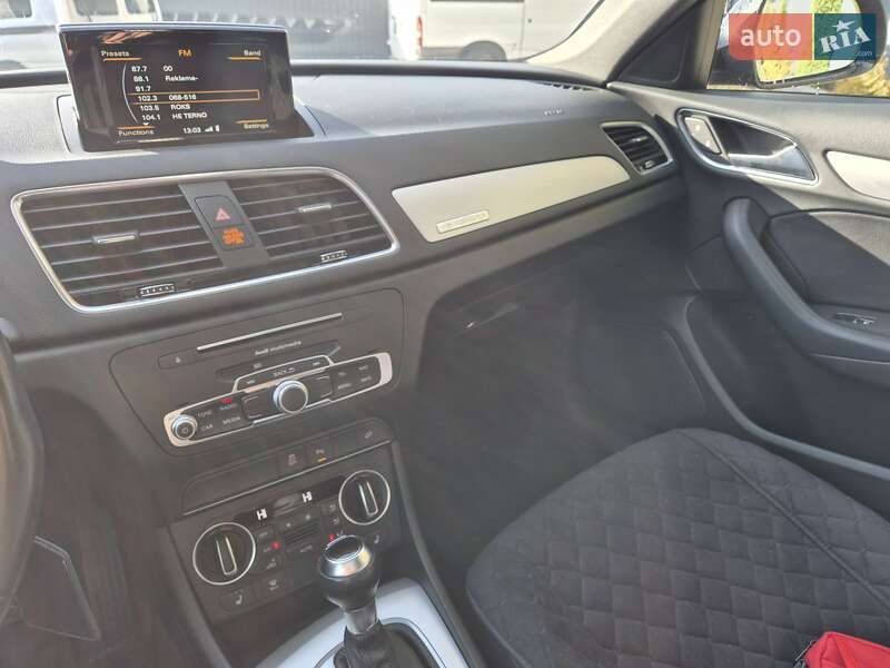 Внедорожник / Кроссовер Audi Q3 2017 в Теребовле