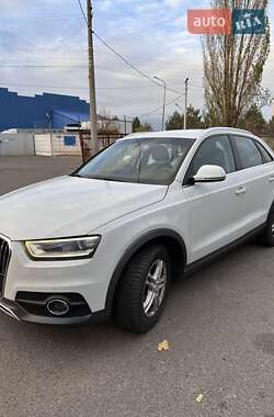 Позашляховик / Кросовер Audi Q3 2014 в Києві