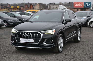 Позашляховик / Кросовер Audi Q3 2020 в Луцьку