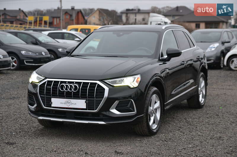 Внедорожник / Кроссовер Audi Q3 2020 в Луцке