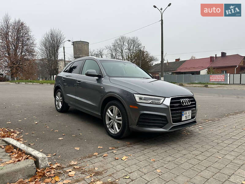 Внедорожник / Кроссовер Audi Q3 2015 в Каменец-Подольском
