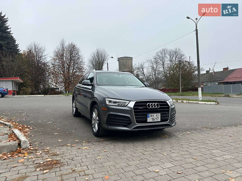 Внедорожник / Кроссовер Audi Q3 2015 в Каменец-Подольском