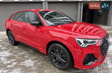 Позашляховик / Кросовер Audi Q3 2022 в Києві