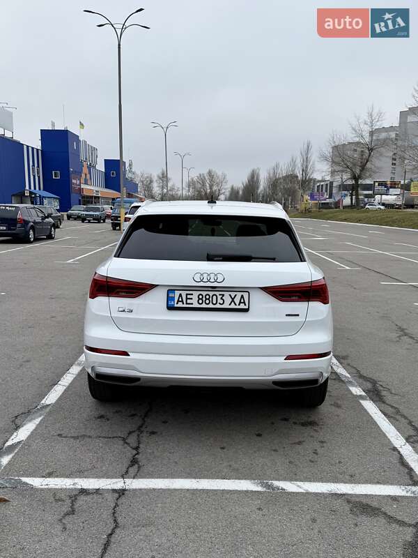 Позашляховик / Кросовер Audi Q3 2019 в Кам'янському