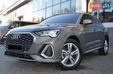 Внедорожник / Кроссовер Audi Q3 2020 в Одессе