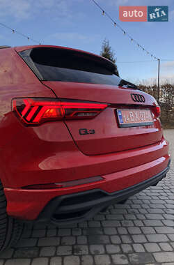 Внедорожник / Кроссовер Audi Q3 2023 в 