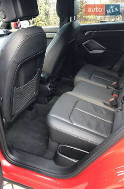 Внедорожник / Кроссовер Audi Q3 2023 в 