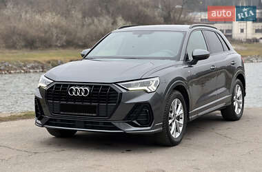 Позашляховик / Кросовер Audi Q3 2020 в Дніпрі