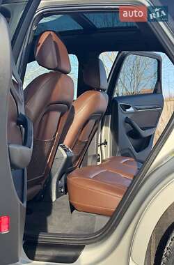 Внедорожник / Кроссовер Audi Q3 2015 в 