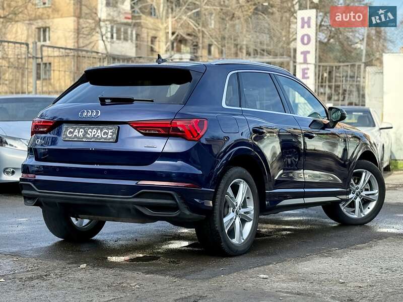 Позашляховик / Кросовер Audi Q3 2020 в Одесі