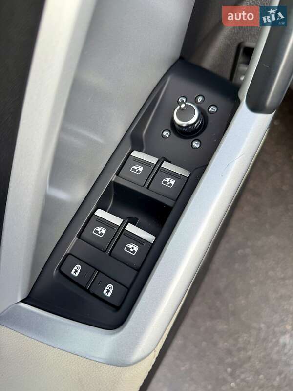 Позашляховик / Кросовер Audi Q3 2020 в Одесі