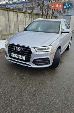 Позашляховик / Кросовер Audi Q3 2017 в Києві