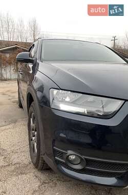 Внедорожник / Кроссовер Audi Q3 2013 в Черкассах