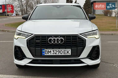 Внедорожник / Кроссовер Audi Q3 2021 в Киеве