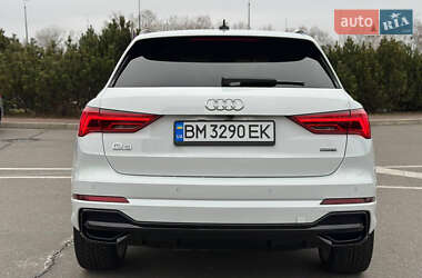 Внедорожник / Кроссовер Audi Q3 2021 в Киеве