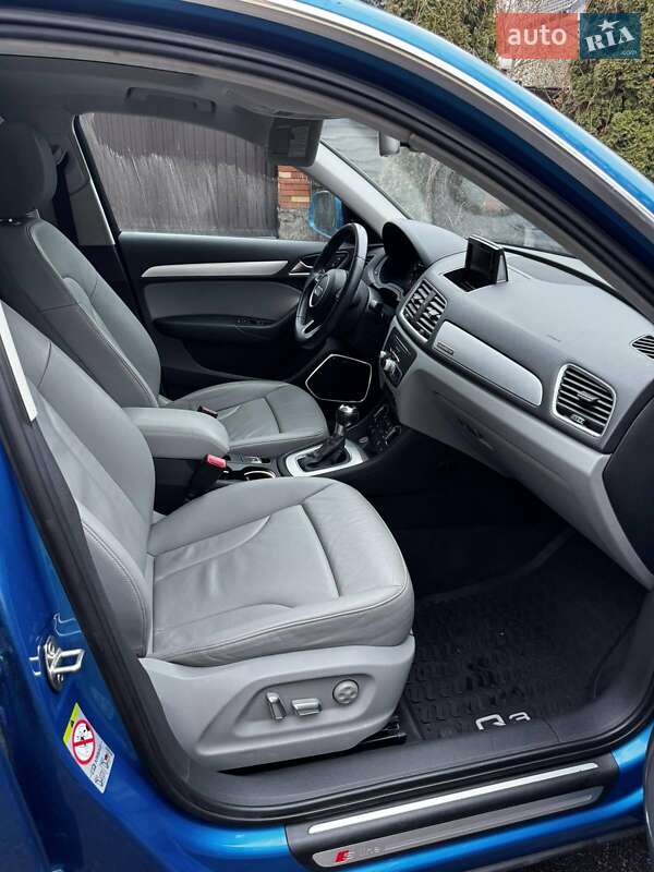 Позашляховик / Кросовер Audi Q3 2015 в Києві